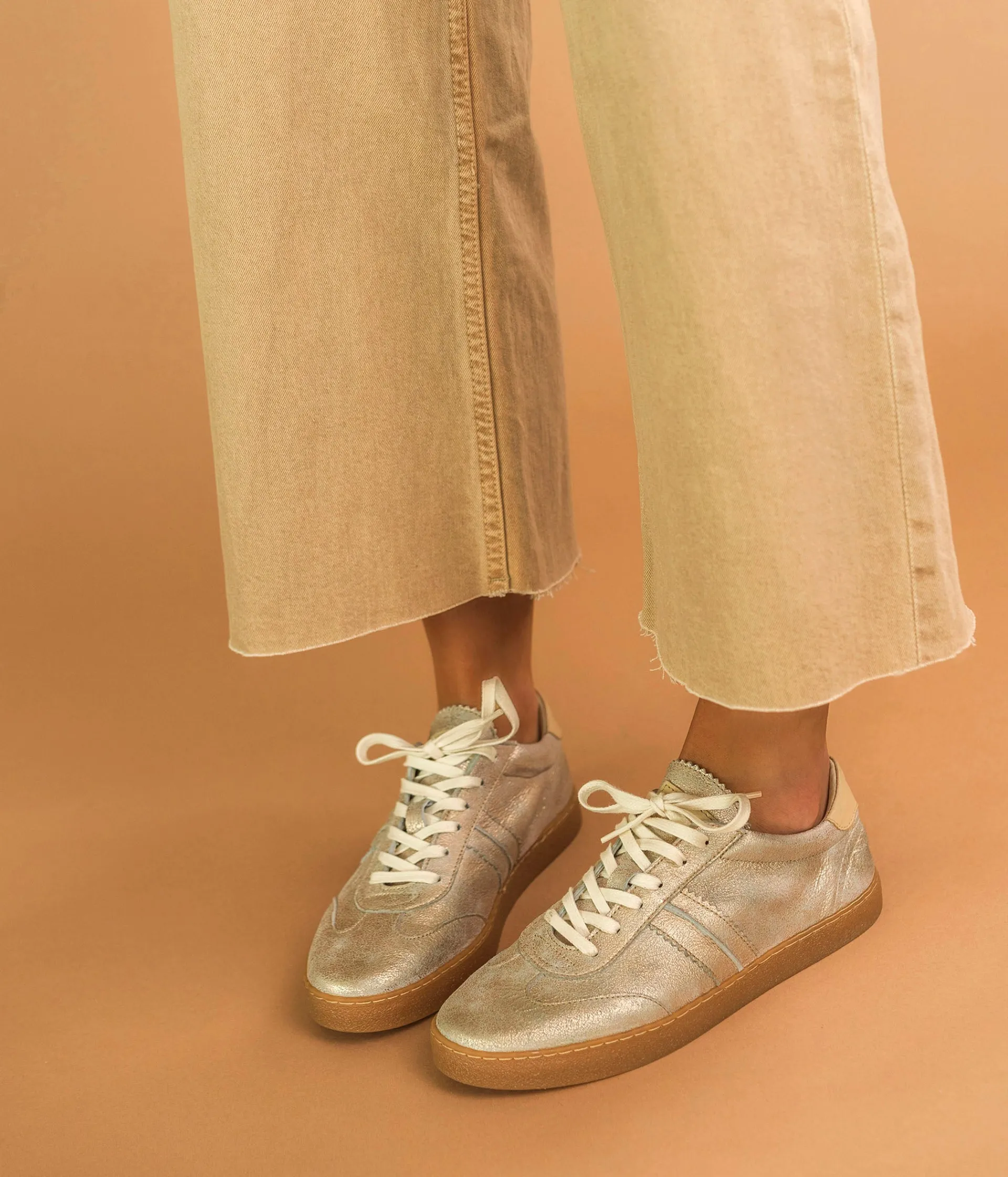 Outlet BASKET LIZZY PLATINE Femme Baskets