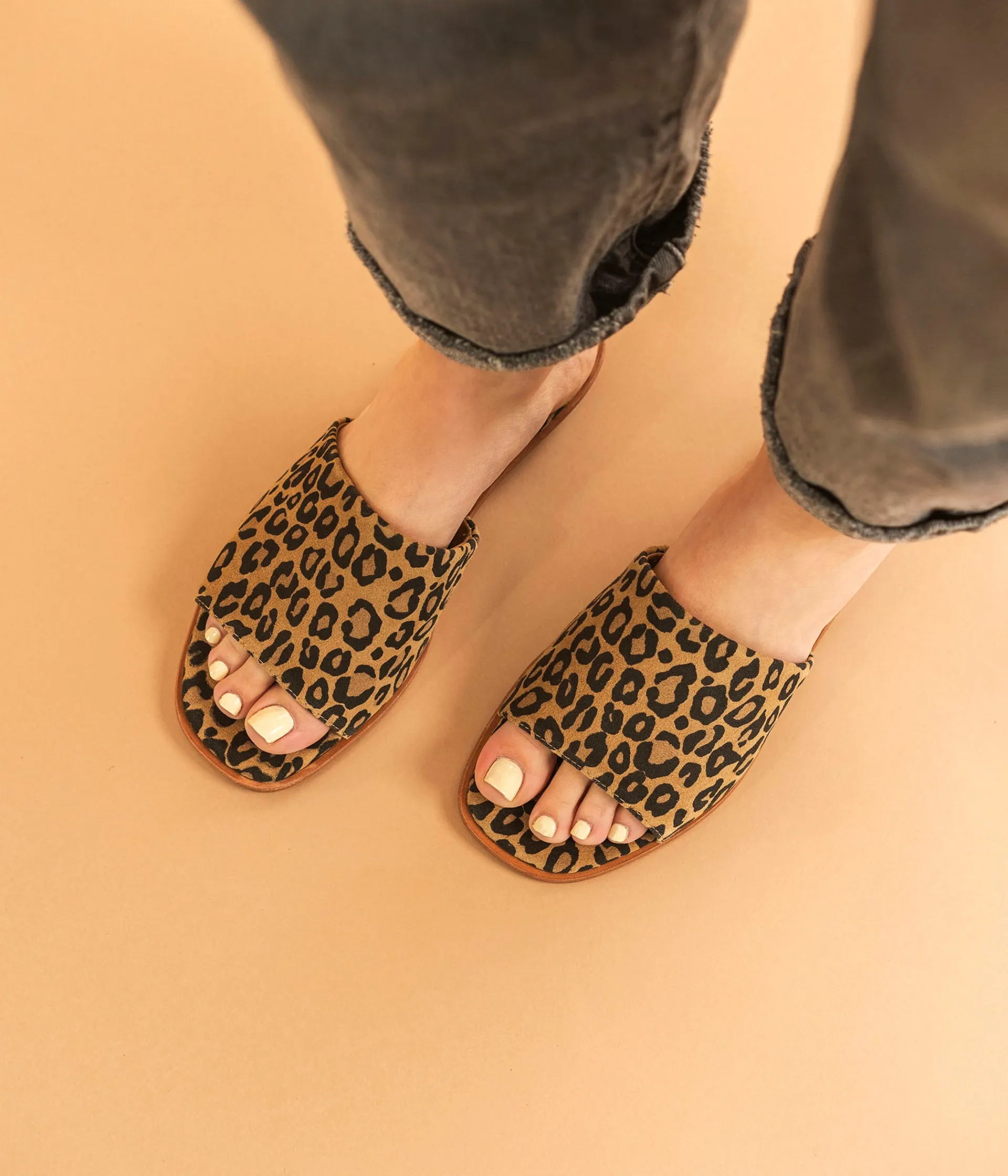 Outlet MULE WINONA LEOPARD Femme Sandales